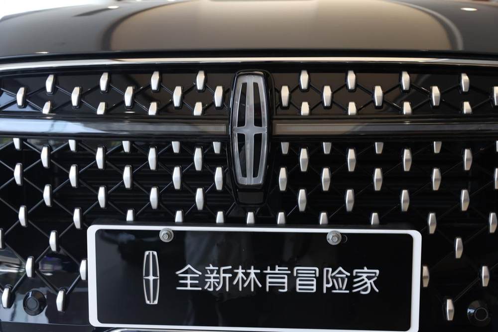 图形用户界面

描述已自动生成