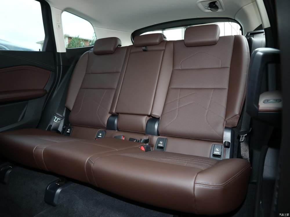 1400x0_1_q95_autohomecar__ChxknGRVOv6ABthUAB7knhwUyk4180