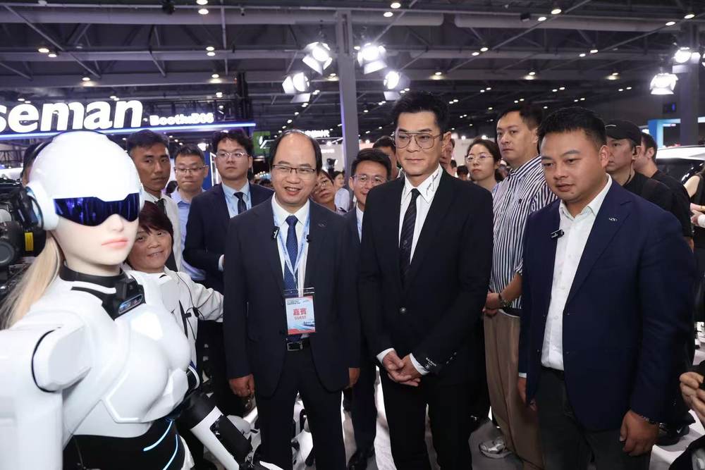 C:\Users\User\Desktop\确认信息\【新闻稿】奇瑞汽车全品牌矩阵重磅亮相香港车博会,开启全球化新能源新征程\配图\4.jpg