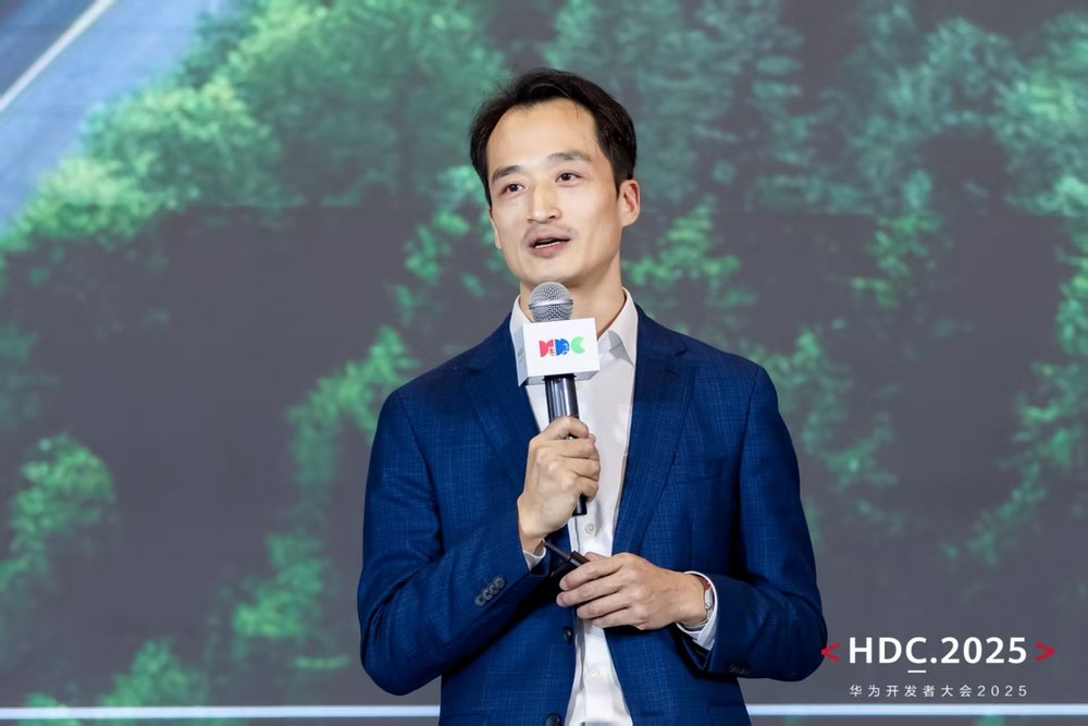 穿著西裝筆挺的男子與配字

AI 生成的內(nèi)容可能不正確。