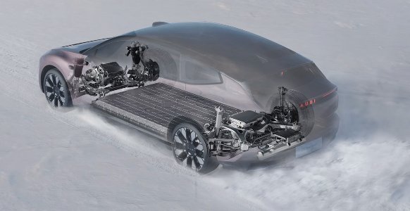 雪地中的汽车

描述已自动生成
