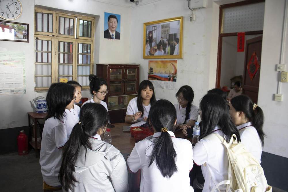 学思践悟并行：让红色金融基因融入青春血脉