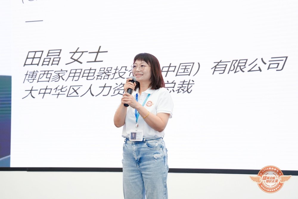 人拿着手机

AI 生成的内容可能不正确。