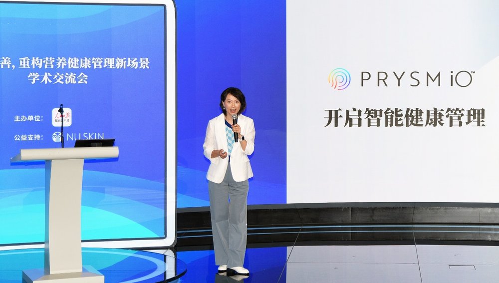 电脑萤幕前的男子

AI 生成的内容可能不正确。