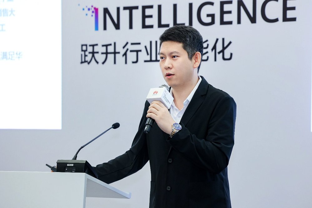 【图片3】深圳今日人才信息科技有限公司联合创始人兼销售总裁 郎明